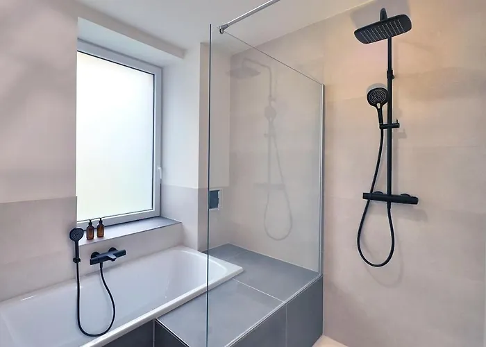 Family & Friends In Schwerin (Mecklenburg-Vorpommern)